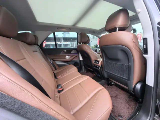 Mercedes-Benz GLE-Class — Фото автомобиля 8