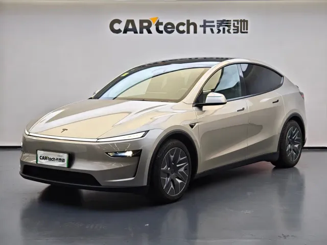 Фотография автомобиля — Tesla Model Y L