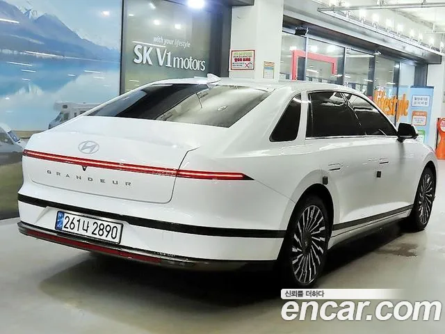 Hyundai Grandeur Grandeur (GN7) 2.5 Бензин 2WD — Фото автомобиля 5
