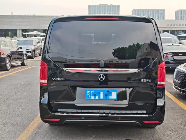 Mercedes-Benz V-Class — Фото автомобиля 3