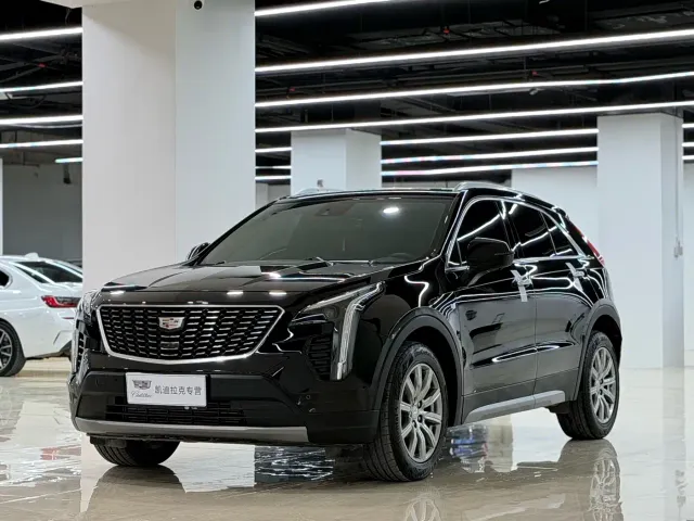 Фотография автомобиля — Cadillac XT4