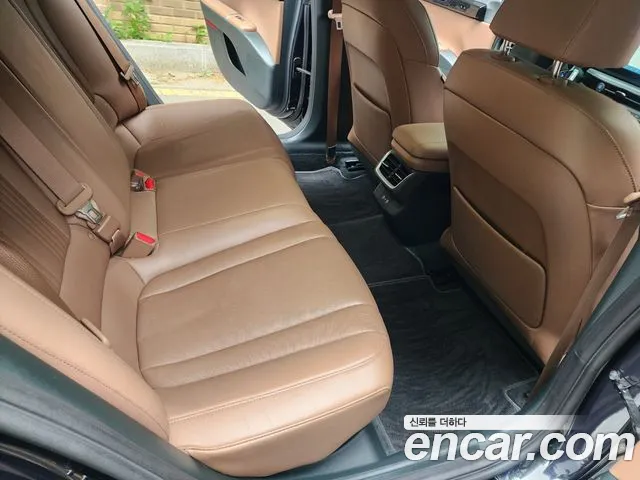 Hyundai Grandeur — Фото автомобиля 10