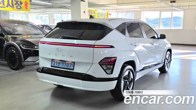 Hyundai Kona SX2 — Фото автомобиля 3