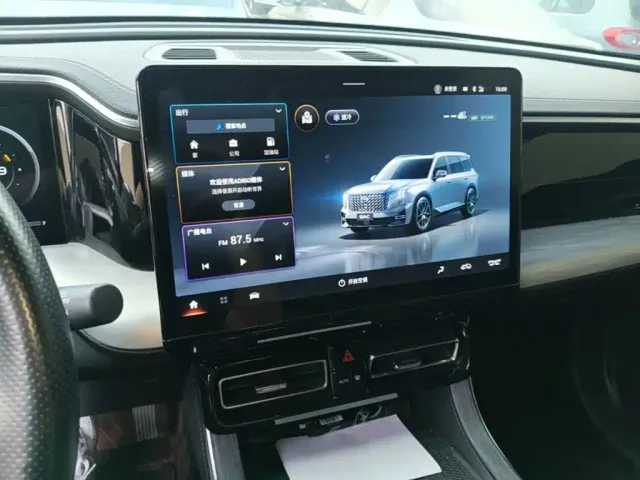 GAC Trumpchi GS8 — Фото автомобиля 12