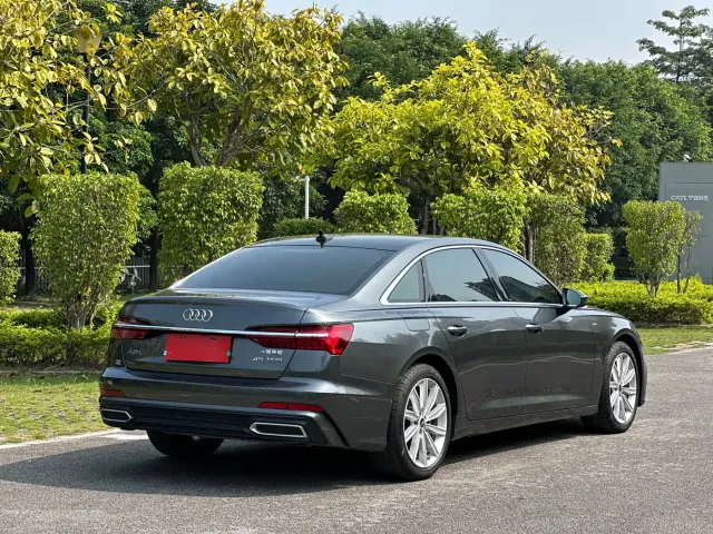Audi A6L — Фото автомобиля 6