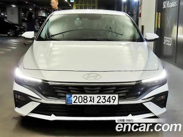 Hyundai Avante CN7 — Фото автомобиля 2