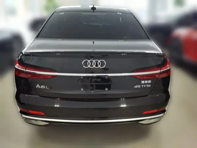 Audi A6L — Фото автомобиля 7