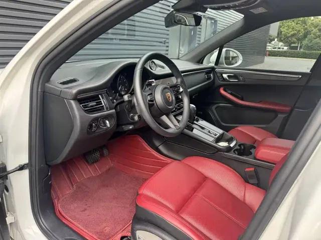 Porsche Macan — Фото автомобиля 18