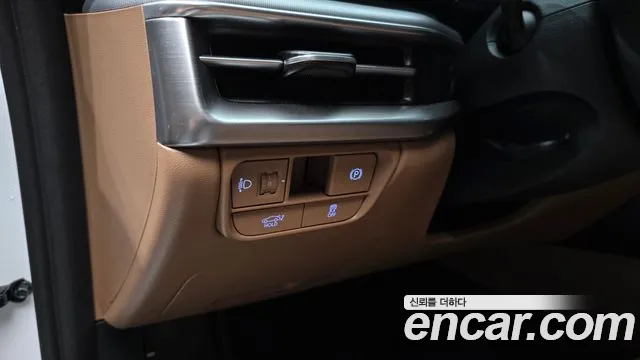 Hyundai Grandeur GN7 — Фото автомобиля 28