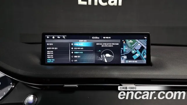 Genesis GV70 — Фото автомобиля 16