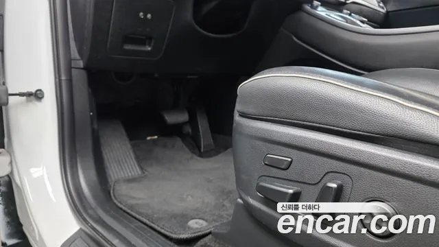 Hyundai Palisade Palisade Дизель 2.2 2WD — Фото автомобиля 26