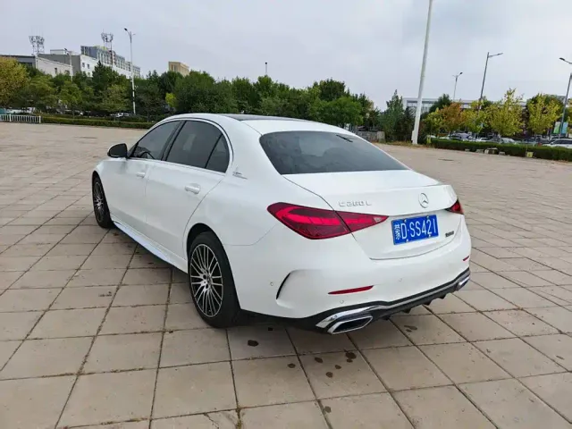 Mercedes-Benz C-Class — Фото автомобиля 3