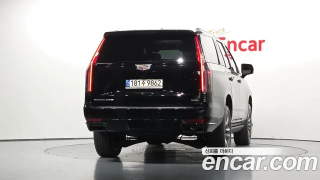 Cadillac Escalade Generation 5 — Фото автомобиля 4