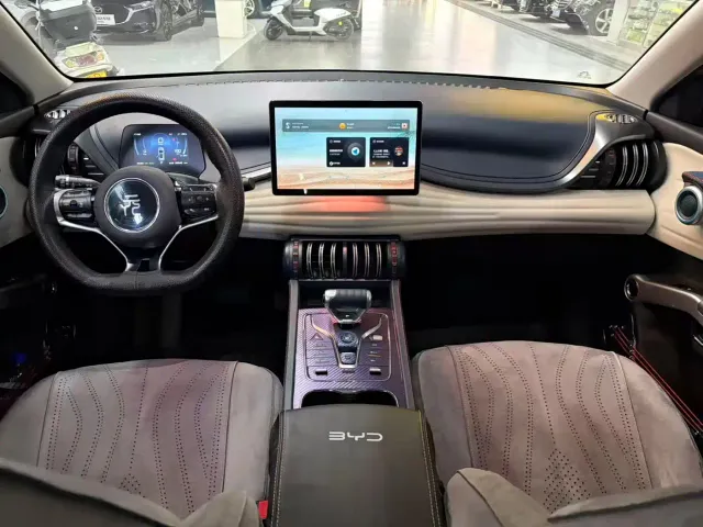 BYD Yuan PLUS — Фото автомобиля 6