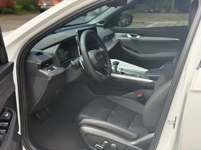 Geely Xingrui — Фото автомобиля 3