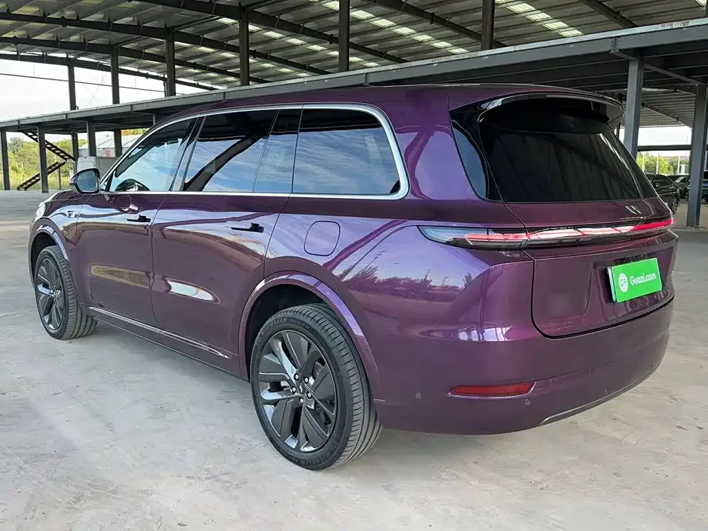 Li Auto Li Xiang L9 2022 Max — Фото автомобиля 15