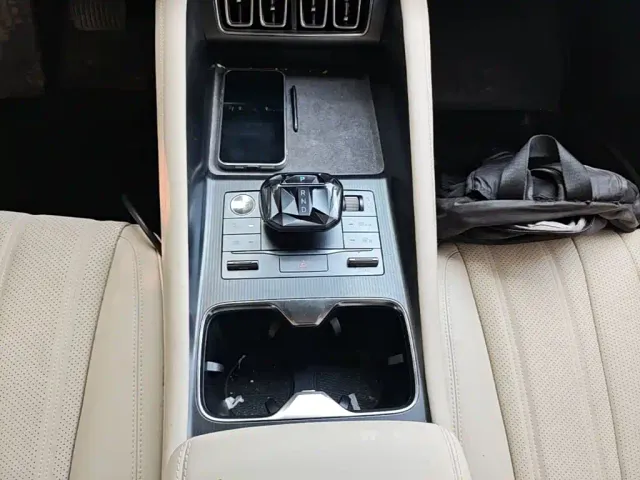 BYD Song L EV — Фото автомобиля 13