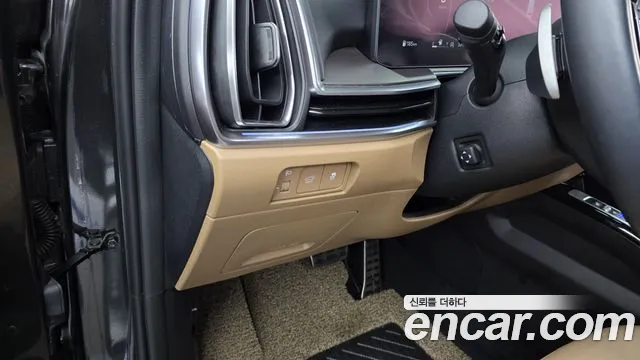 Kia Sorento Новый Sorento 4 поколение Бензин 2.5T 2WD — Фото автомобиля 17