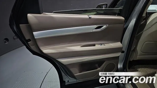 Genesis GV80 — Фото автомобиля 14
