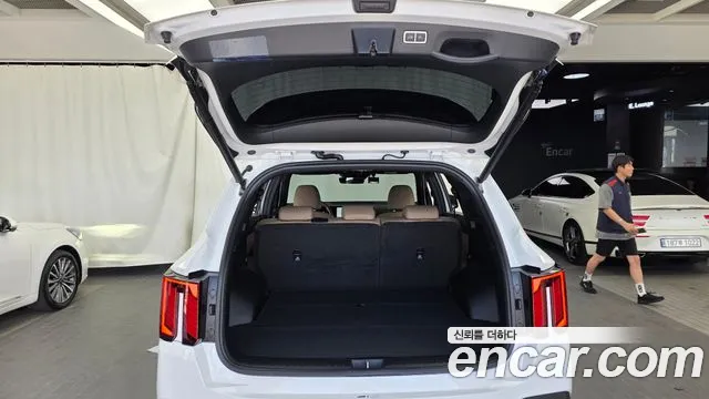 Kia Sorento Новый Sorento 4 поколение Бензин 2.5T 2WD — Фото автомобиля 19
