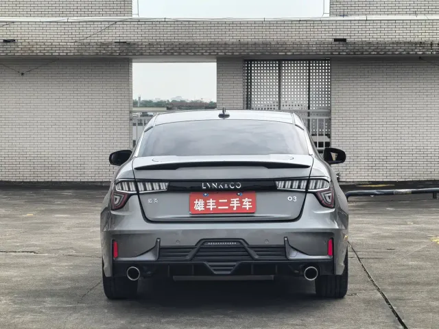 Lynk & Co 03 — Фото автомобиля 15