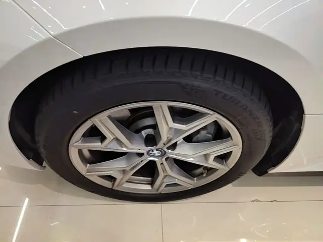 BMW i3 — Фото автомобиля 22