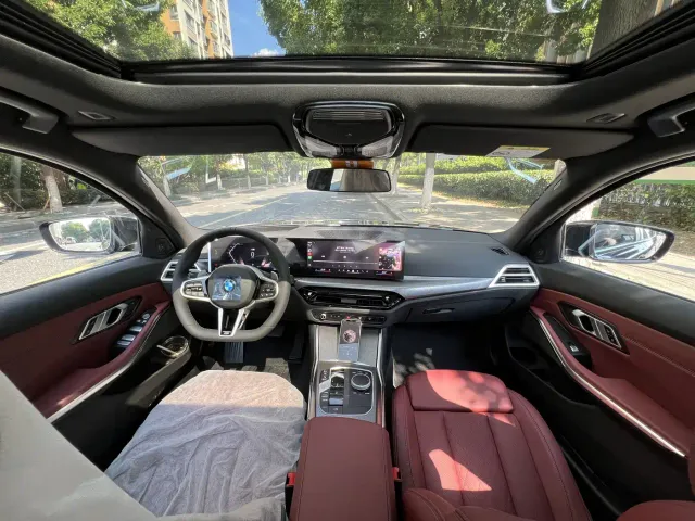 BMW 3 Series — Фото автомобиля 11