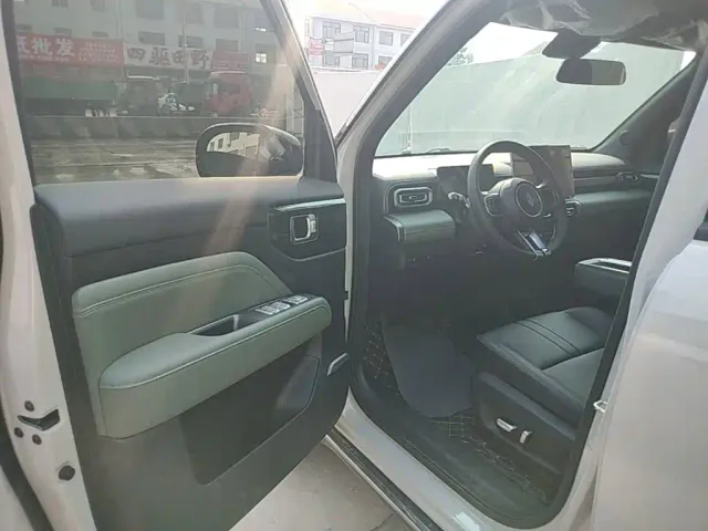 Baojun Yep Plus — Фото автомобиля 15