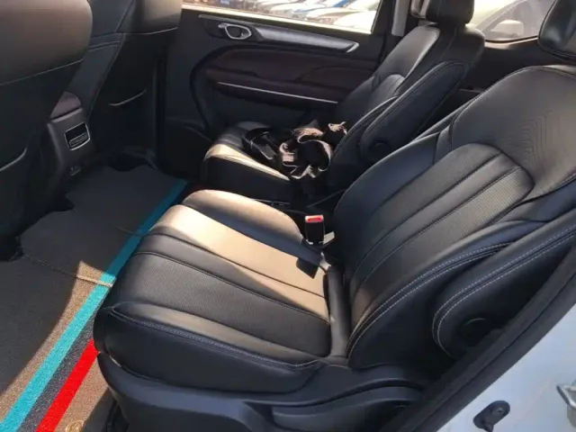 GAC Trumpchi M6 — Фото автомобиля 16