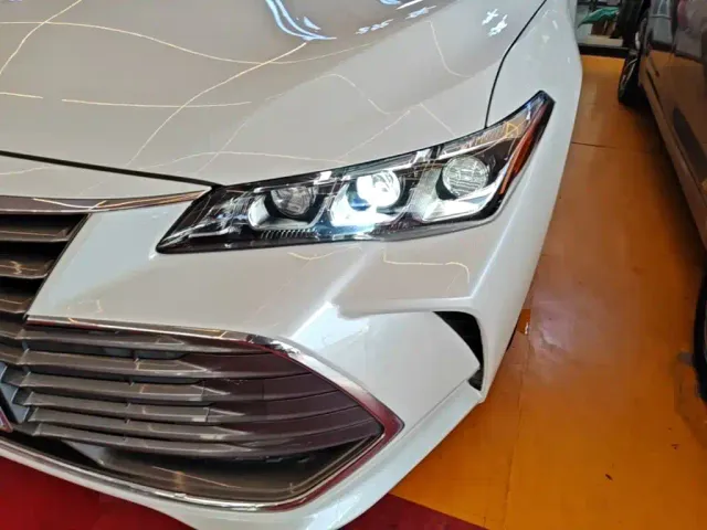 Toyota Avalon — Фото автомобиля 23