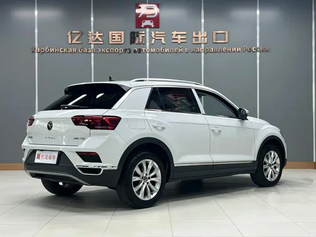 Volkswagen T-Roc — Фото автомобиля 6