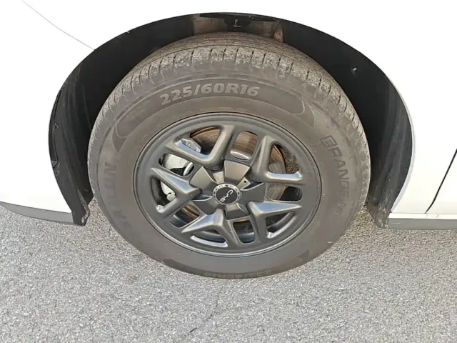 BYD Seal 05 DM-i — Фото автомобиля 22
