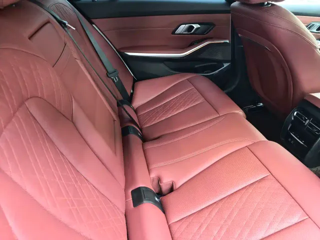 BMW 3 Series — Фото автомобиля 10