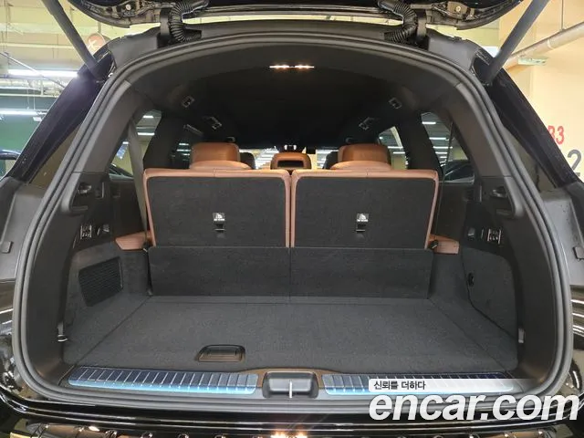 Mercedes-Benz GLS-Class — Фото автомобиля 11