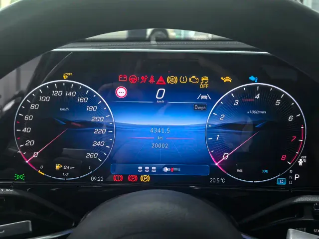 Mercedes-Benz E-Class — Фото автомобиля 13