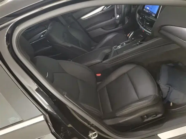 Cadillac CT5 — Фото автомобиля 3