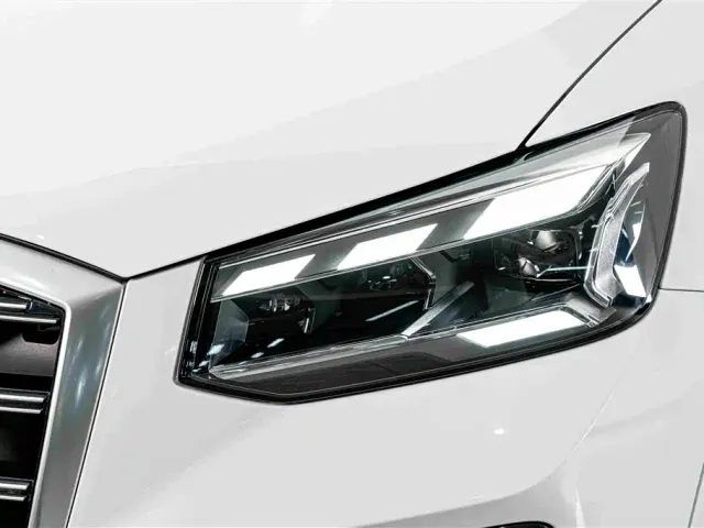 Audi Q2L — Фото автомобиля 4