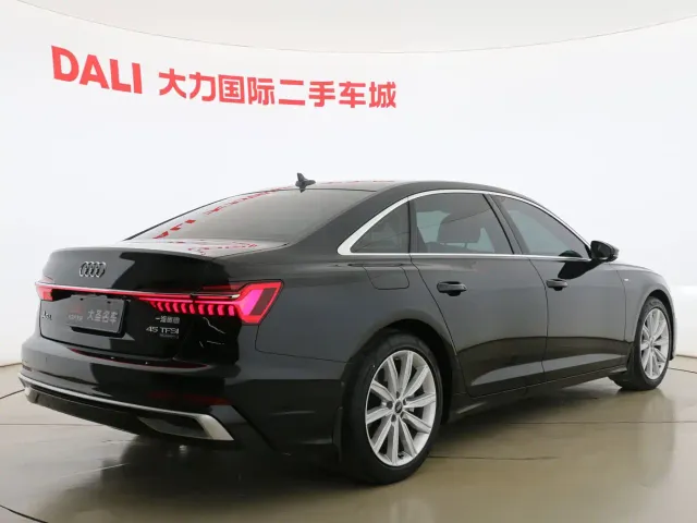 Audi A6L — Фото автомобиля 14
