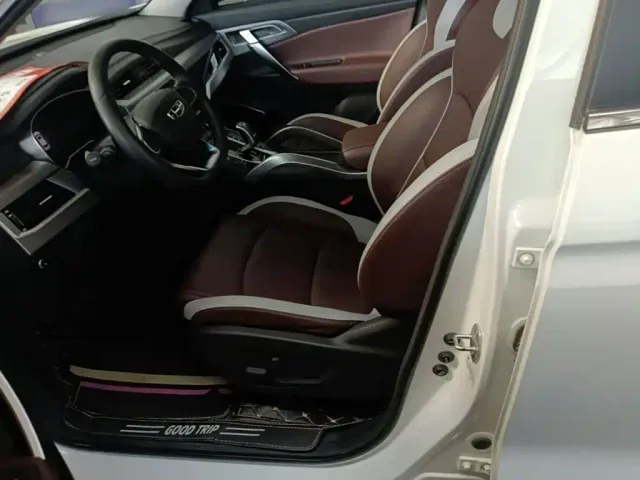 Geely Boyue — Фото автомобиля 14