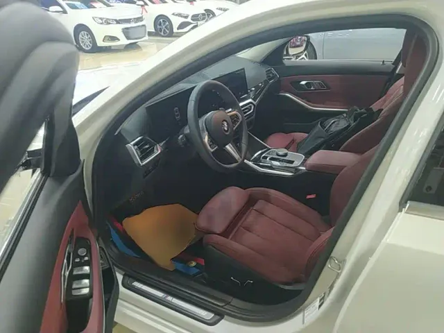 BMW 3 Series — Фото автомобиля 15