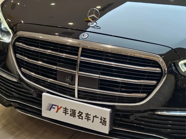 Mercedes-Benz S-Class — Фото автомобиля 25