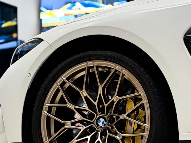 BMW M3 — Фото автомобиля 19