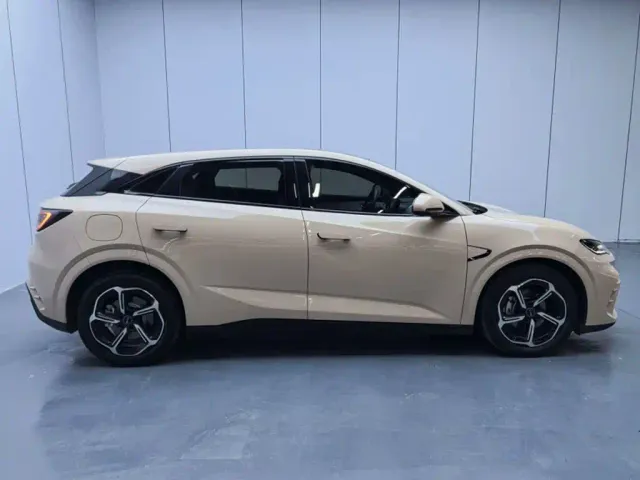 BYD Seal 06 GT — Фото автомобиля 3