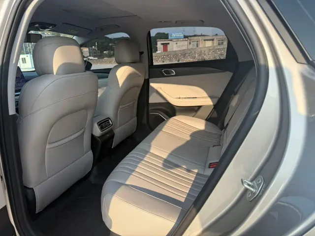 Geely Galaxy Stellar 6 — Фото автомобиля 6