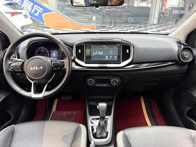 Kia KX1 — Фото автомобиля 9