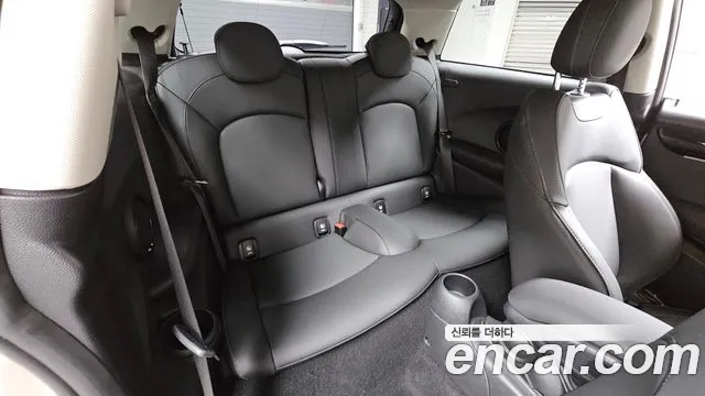 Mini Cooper Cooper Classic — Фото автомобиля 25