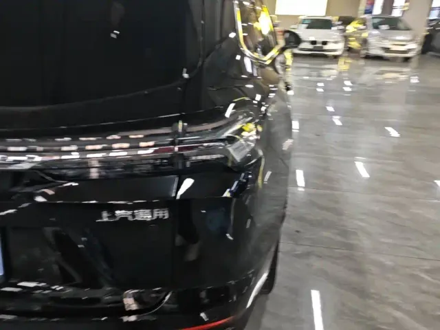 Buick Envision Plus — Фото автомобиля 7