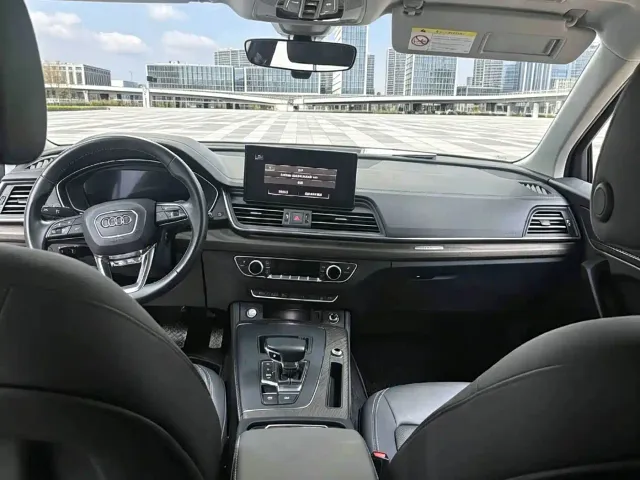 Audi Q5L — Фото автомобиля 6