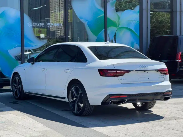 Audi A4L — Фото автомобиля 4