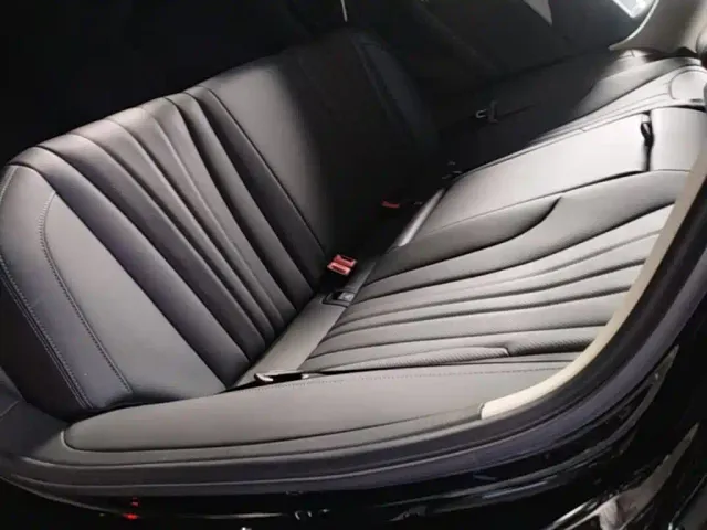 Hongqi H5 — Фото автомобиля 16